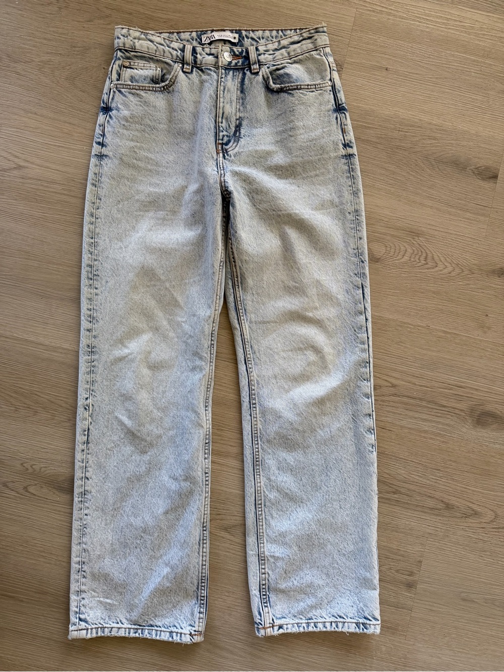 Zara Women’s High-Rise Light Blue Wash Jeans